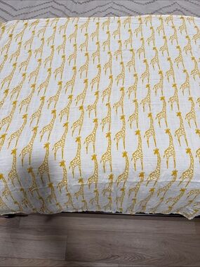 Milkbarn Yellow Giraffe Organic Cotton Muslin Swaddle Blanket